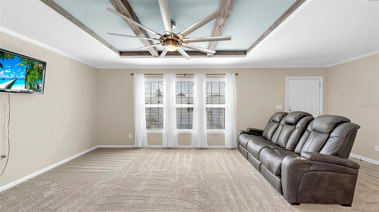 Image 8 of 44 For 420 49th Street E 64
