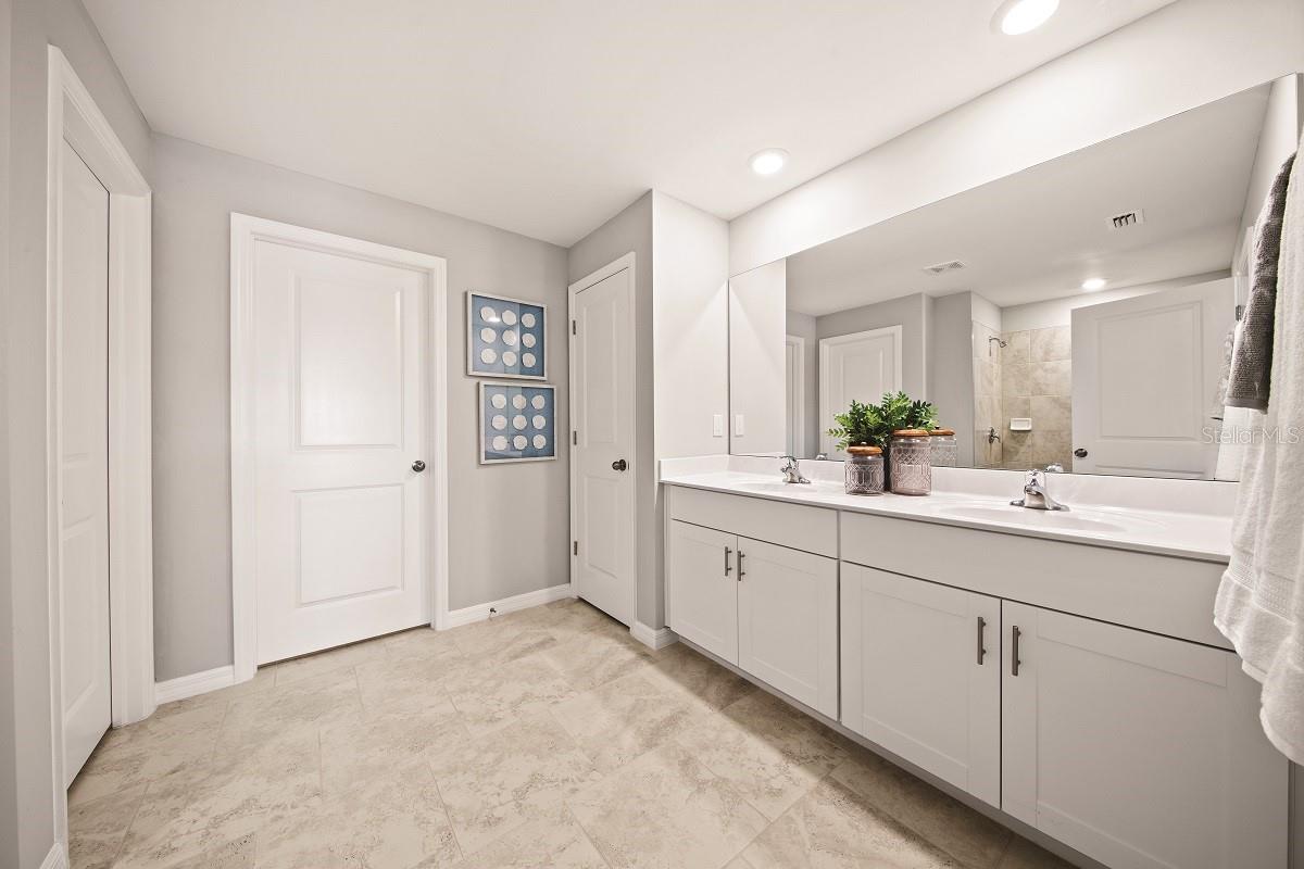 Image 11 of 14 For 23432 Ferndale Avenue