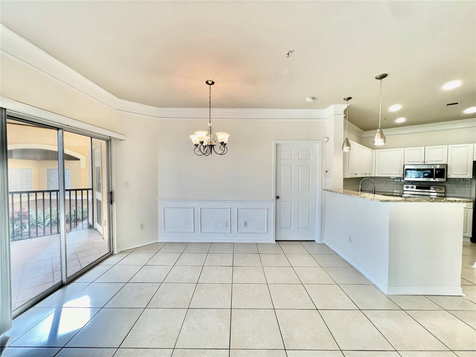 Image 11 of 33 For 4345 Bayside Village Drive 102