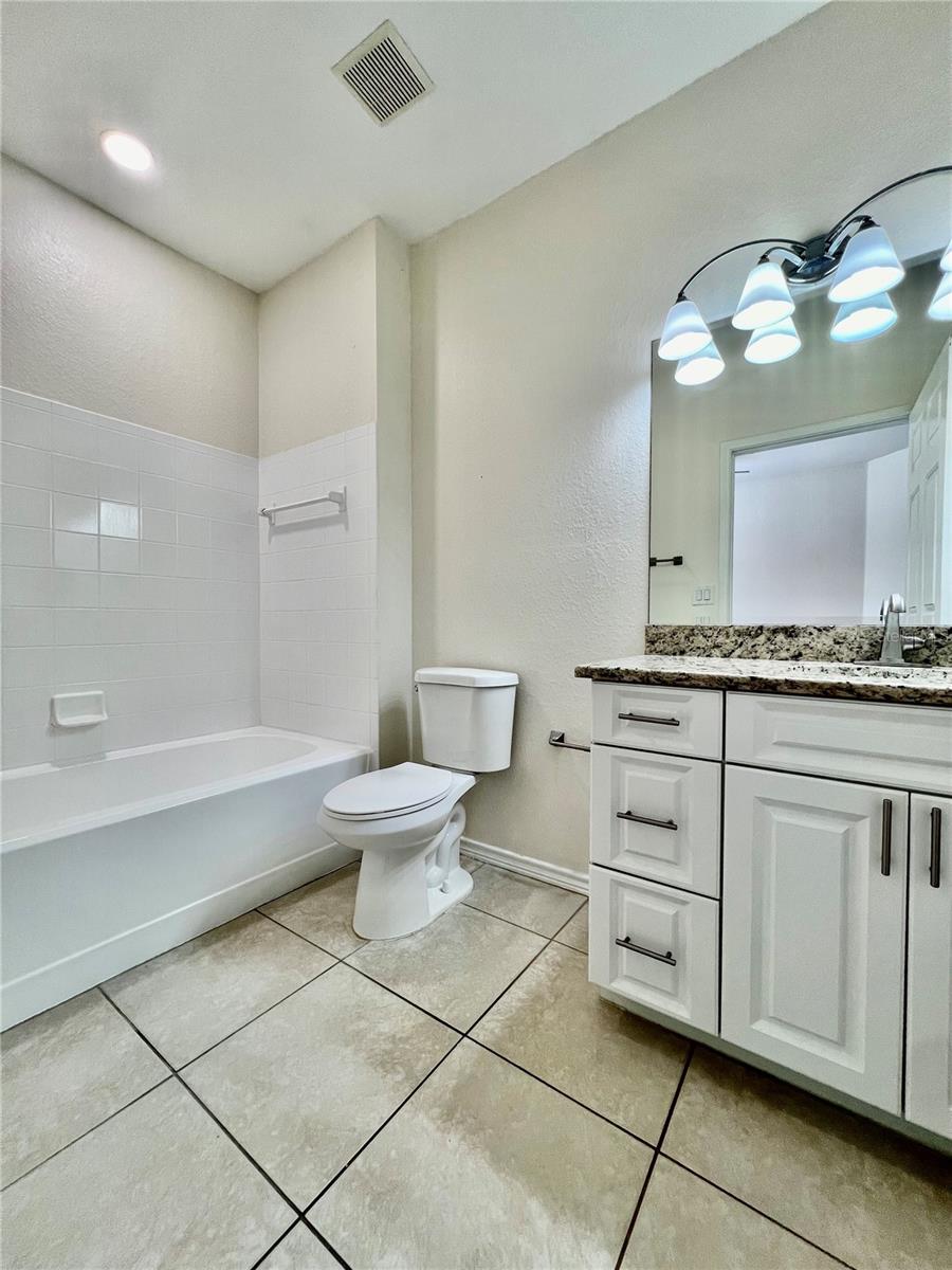 Image 17 of 33 For 4345 Bayside Village Drive 102