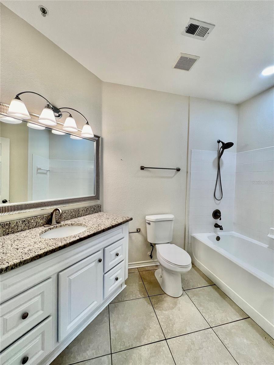 Image 22 of 33 For 4345 Bayside Village Drive 102