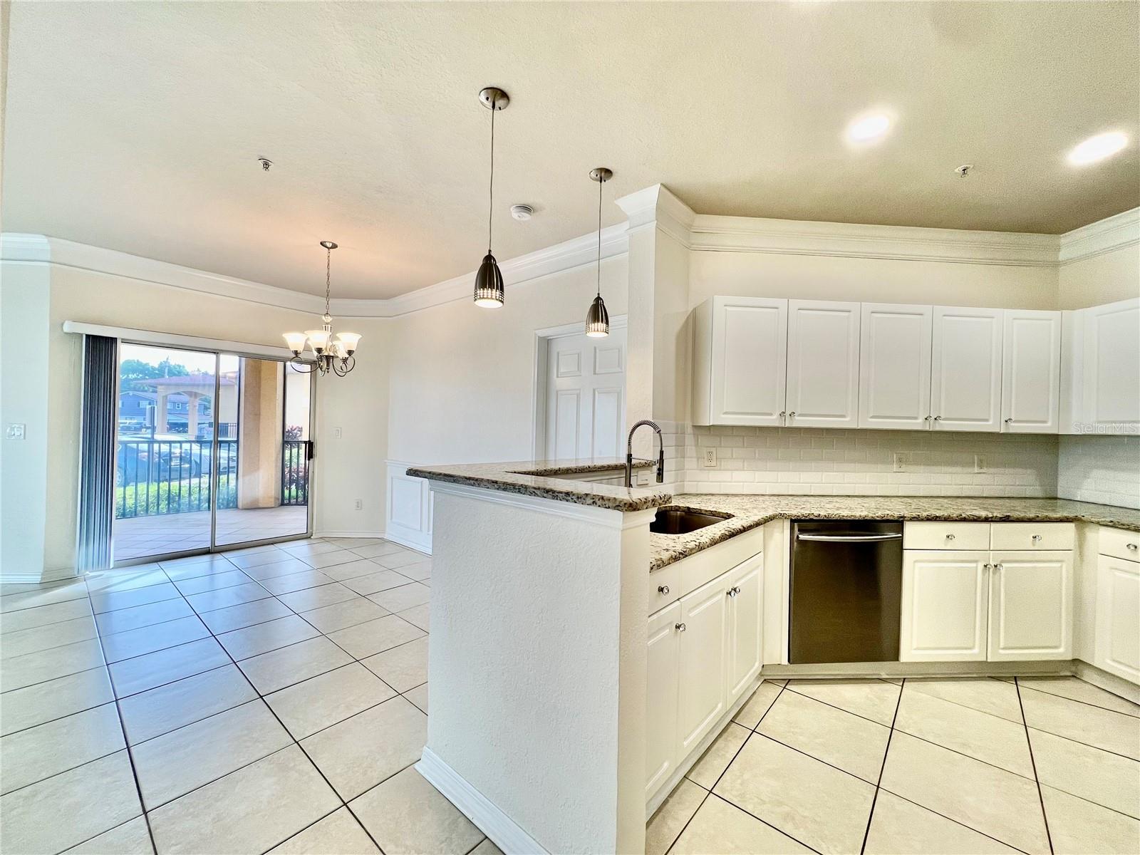 Image 3 of 33 For 4345 Bayside Village Drive 102