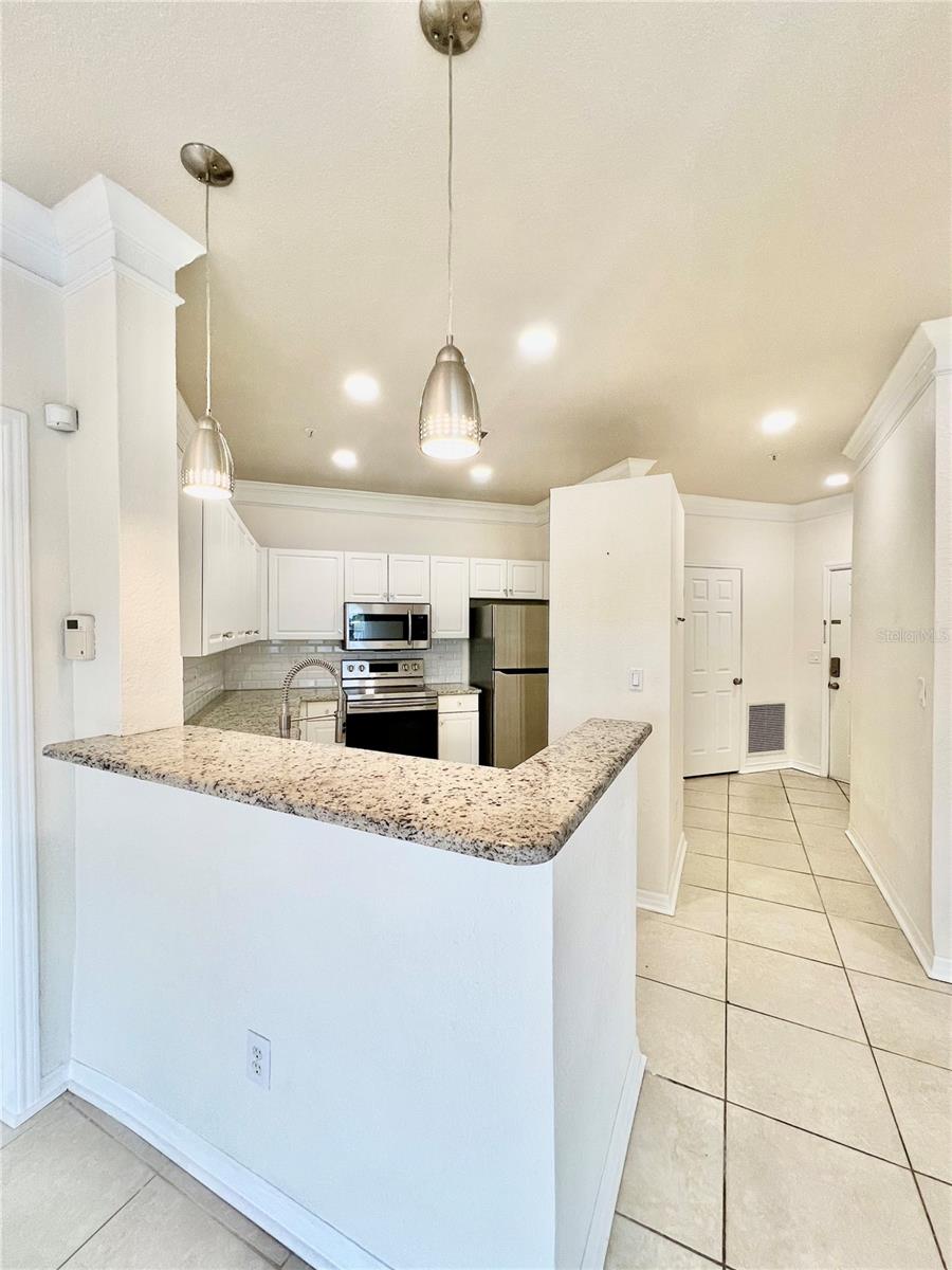 Image 4 of 33 For 4345 Bayside Village Drive 102