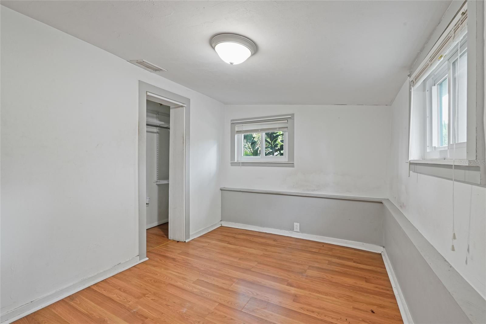 Image 12 of 34 For 5138 Preston Avenue S