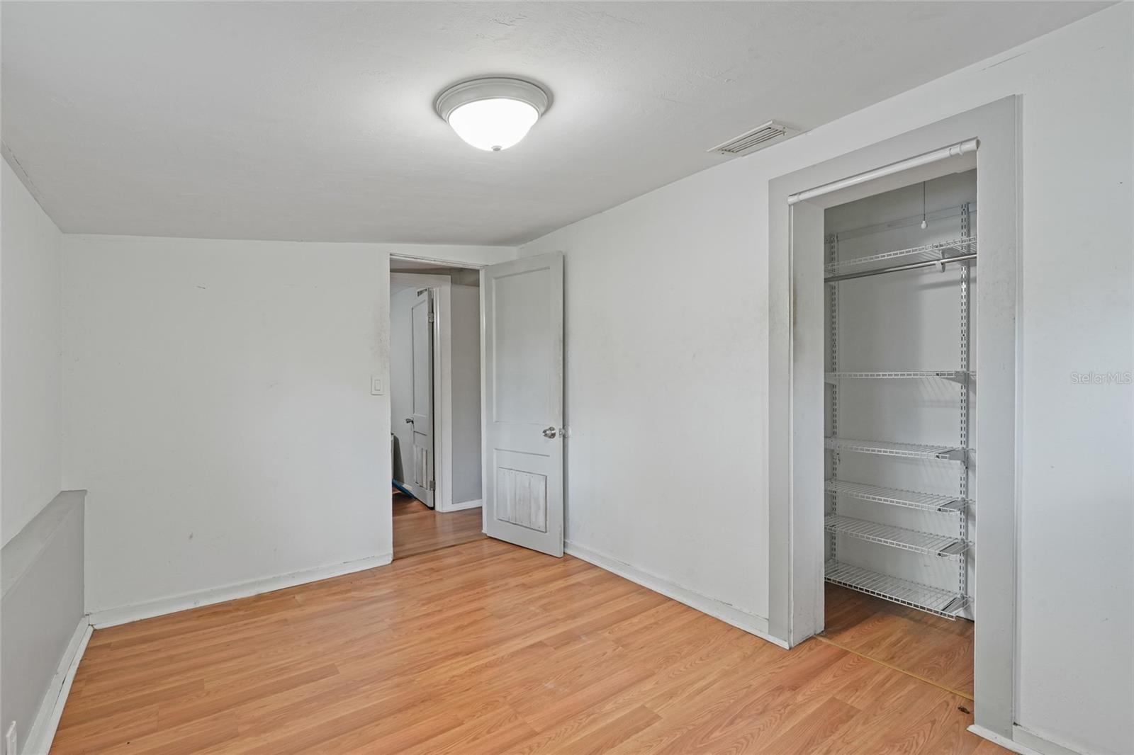 Image 13 of 34 For 5138 Preston Avenue S