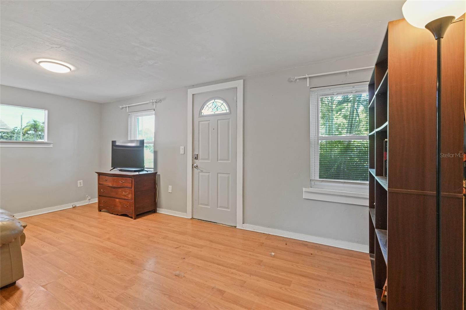 Image 5 of 34 For 5138 Preston Avenue S