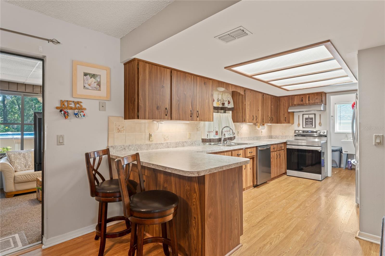 Image 10 of 67 For 6491 Wingate Street