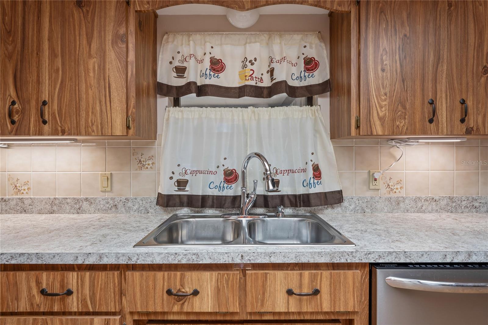 Image 12 of 67 For 6491 Wingate Street