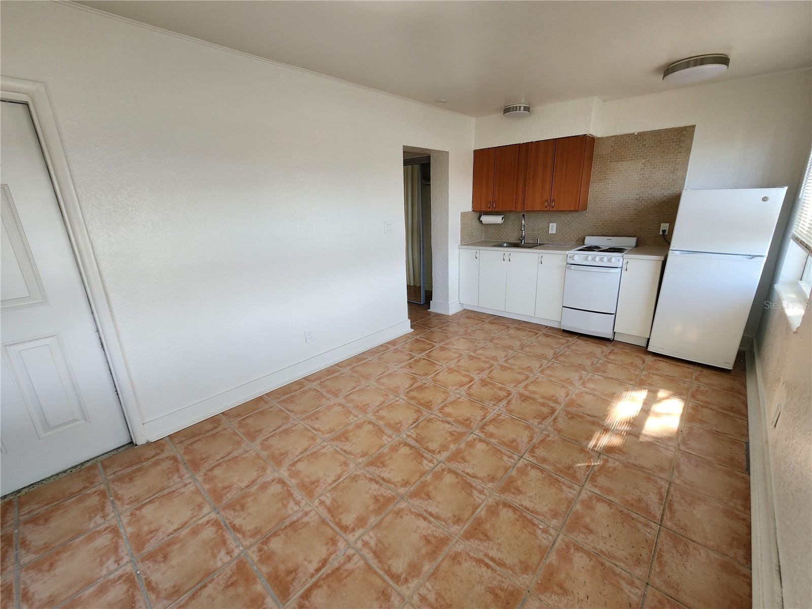 Image 4 of 15 For 155 110th Avenue 2