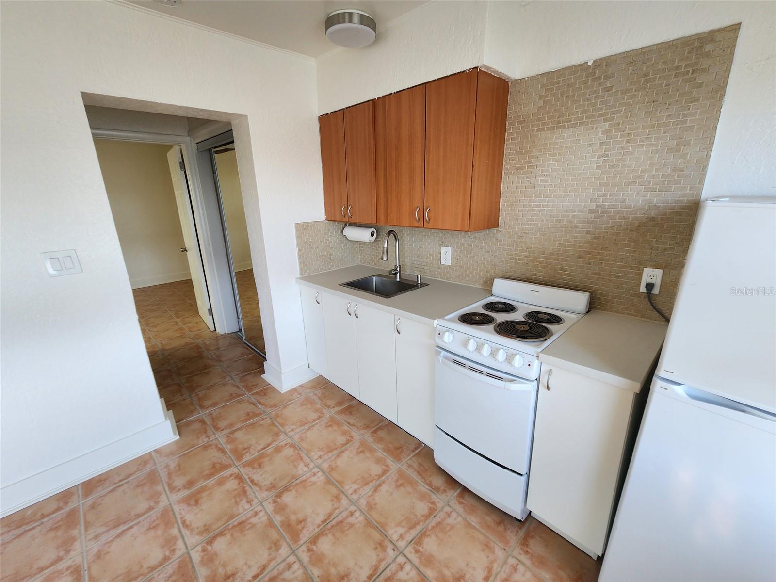 Image 5 of 15 For 155 110th Avenue 2