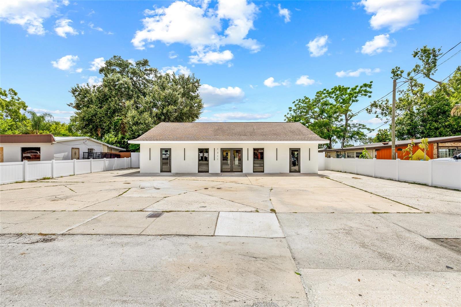Image 3 of 54 For 7311 Armenia Avenue