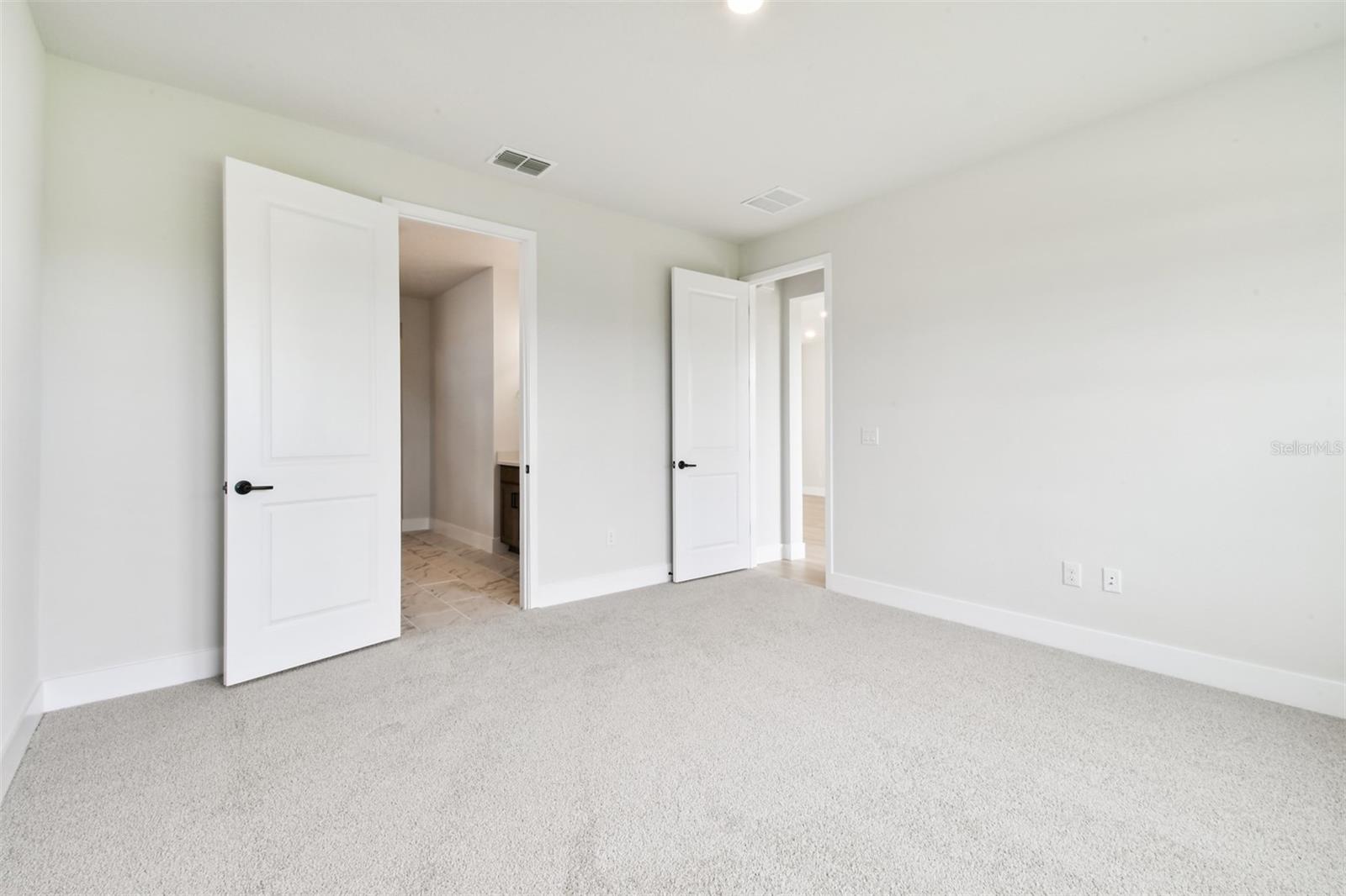 Image 20 of 47 For 6259 Jensen View Avenue