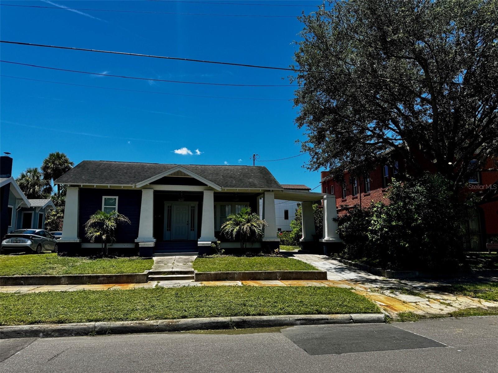 Image 2 of 34 For 403 Albany Avenue 1
