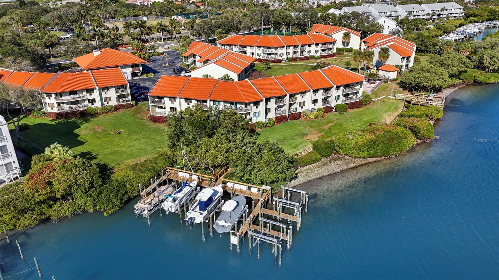 Image 2 of 28 For 1515 Pinellas Bayway S 7