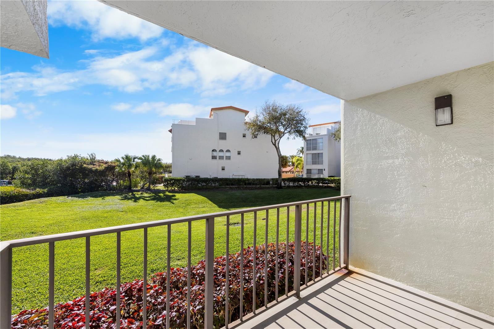 Image 22 of 28 For 1515 Pinellas Bayway S 7