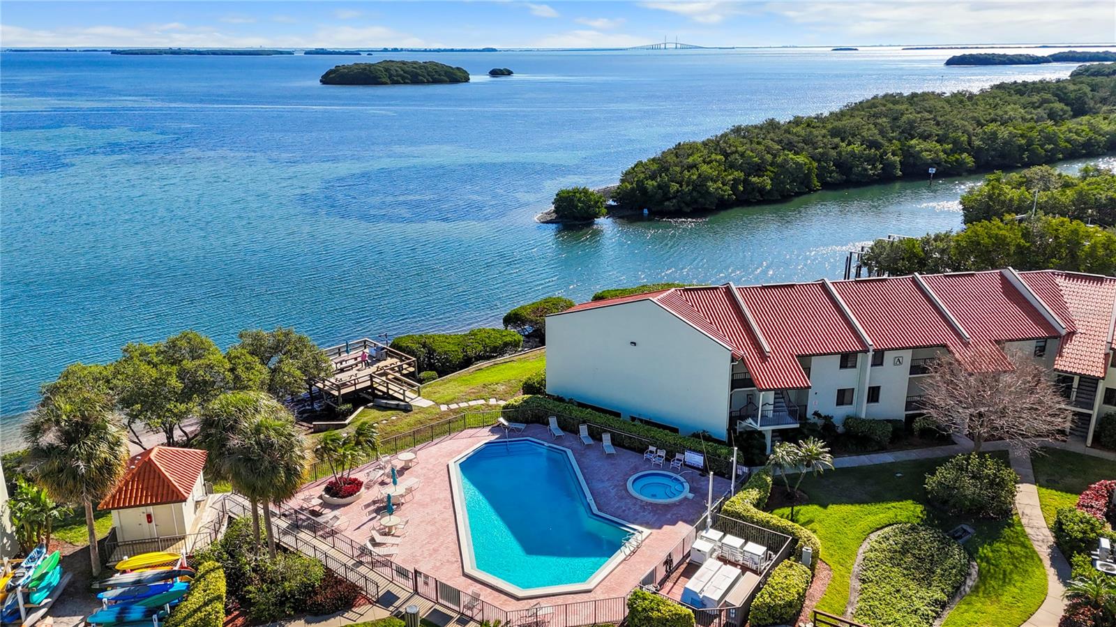 Image 3 of 28 For 1515 Pinellas Bayway S 7
