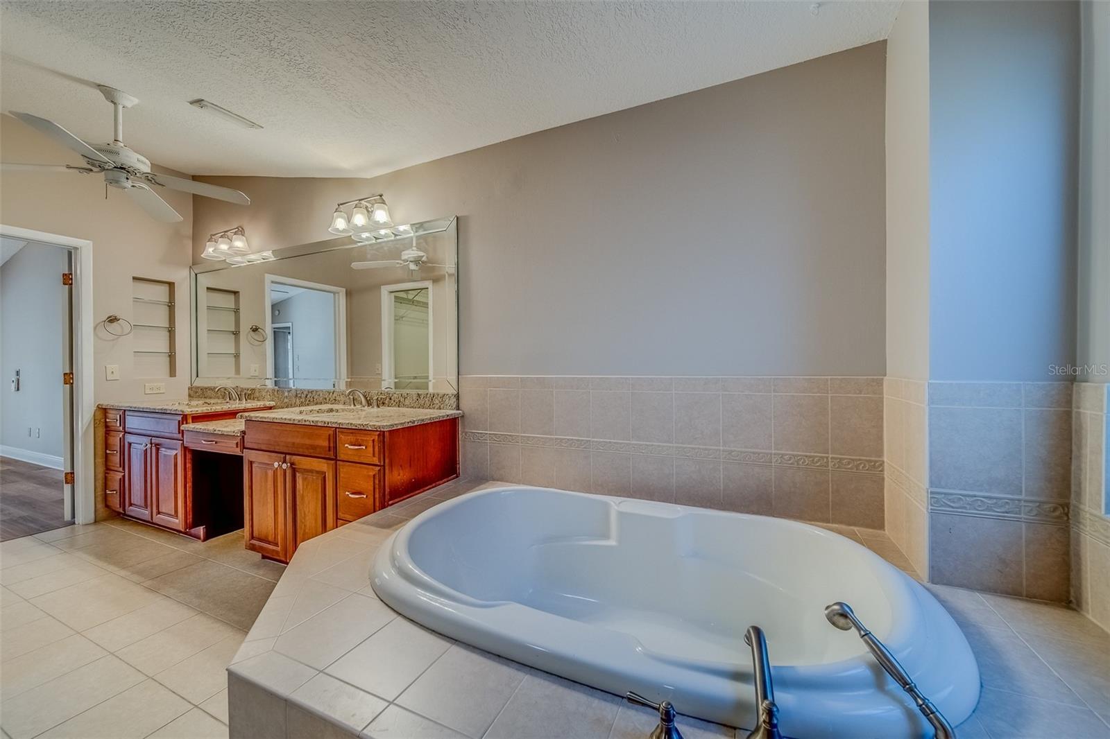 Image 20 of 68 For 1112 Woodcrest Avenue