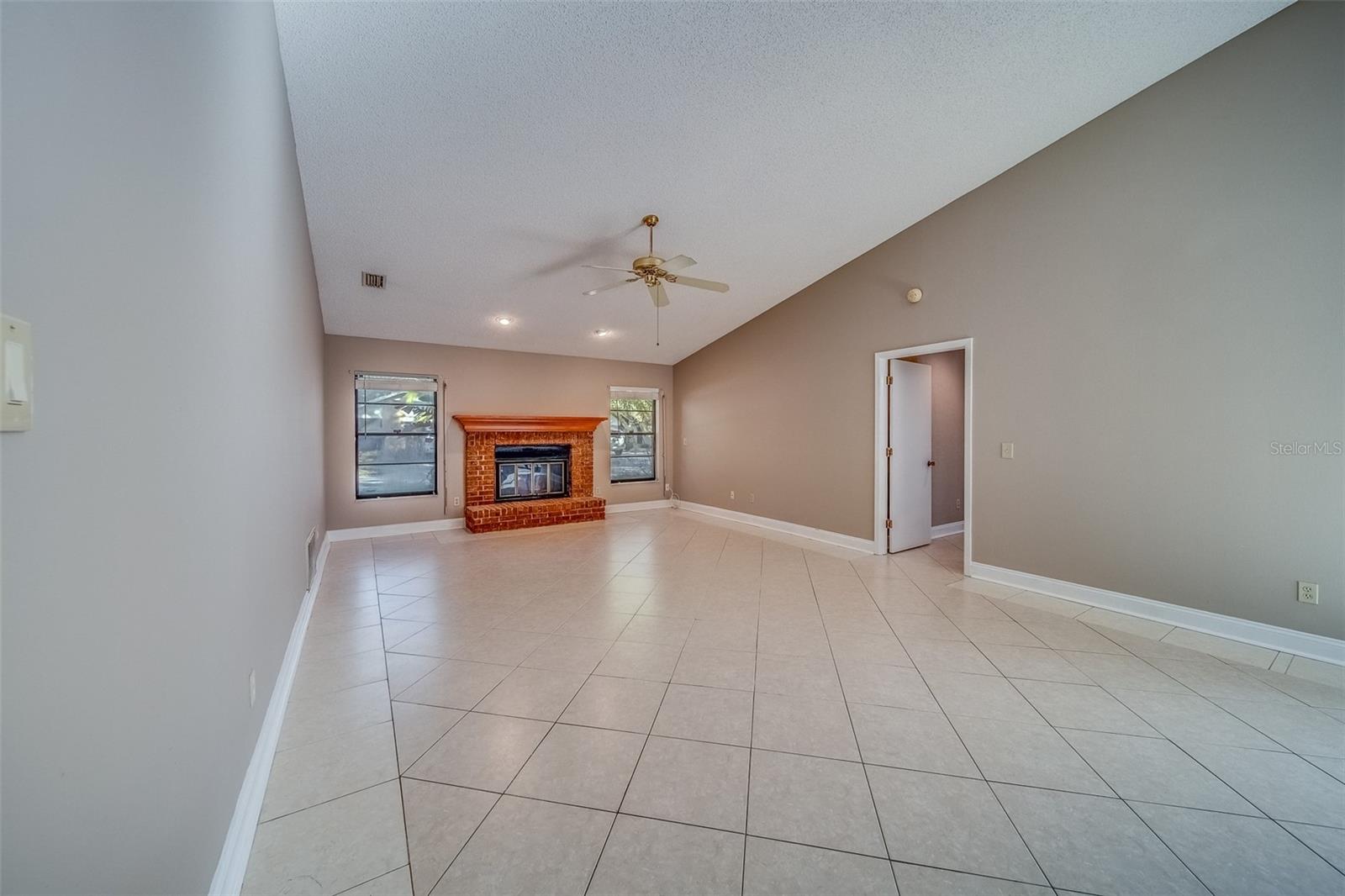 Image 31 of 68 For 1112 Woodcrest Avenue