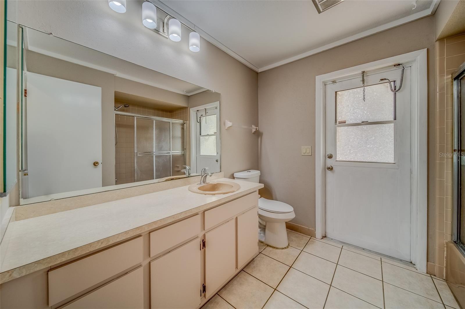 Image 35 of 68 For 1112 Woodcrest Avenue
