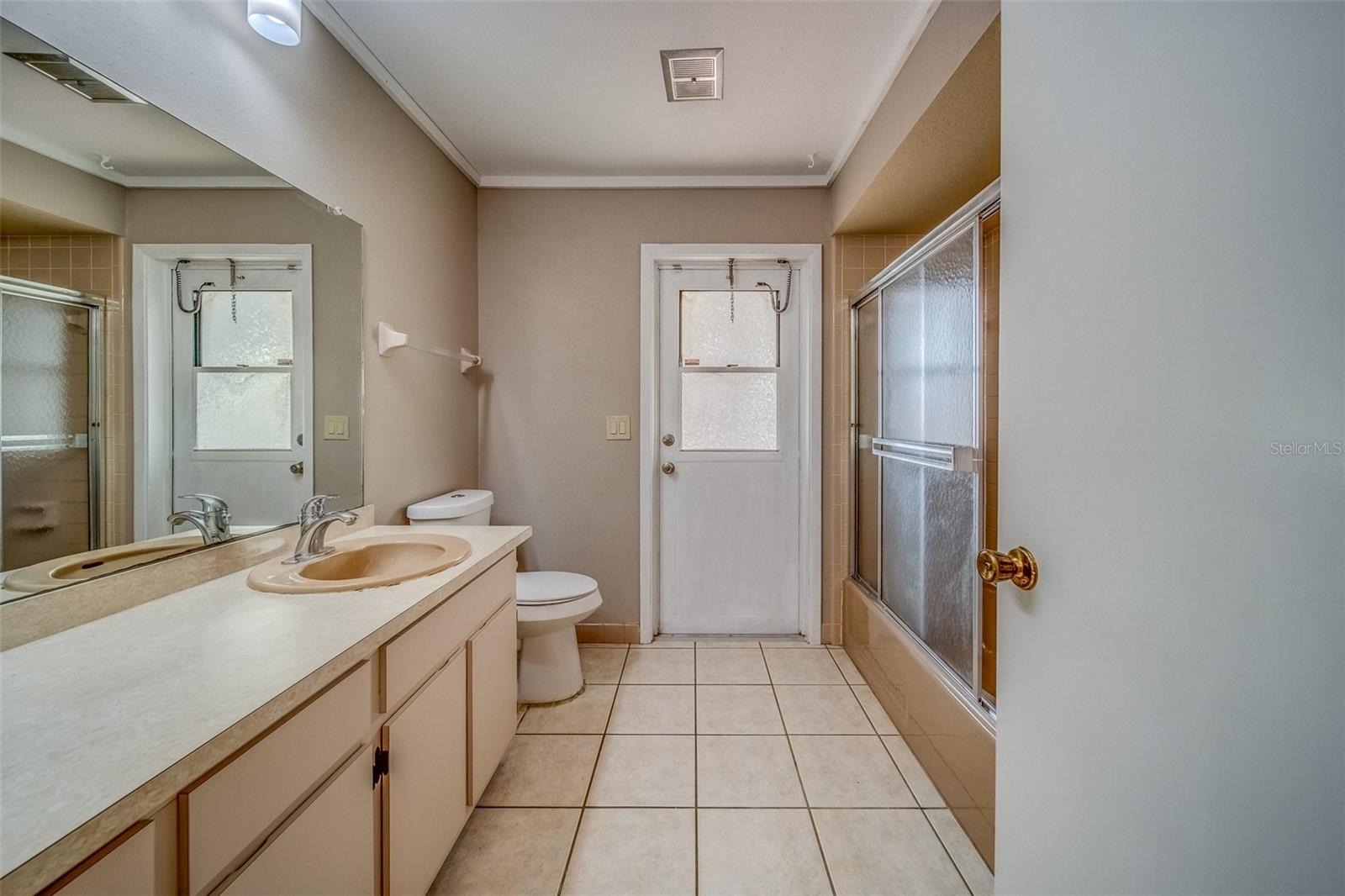 Image 36 of 68 For 1112 Woodcrest Avenue