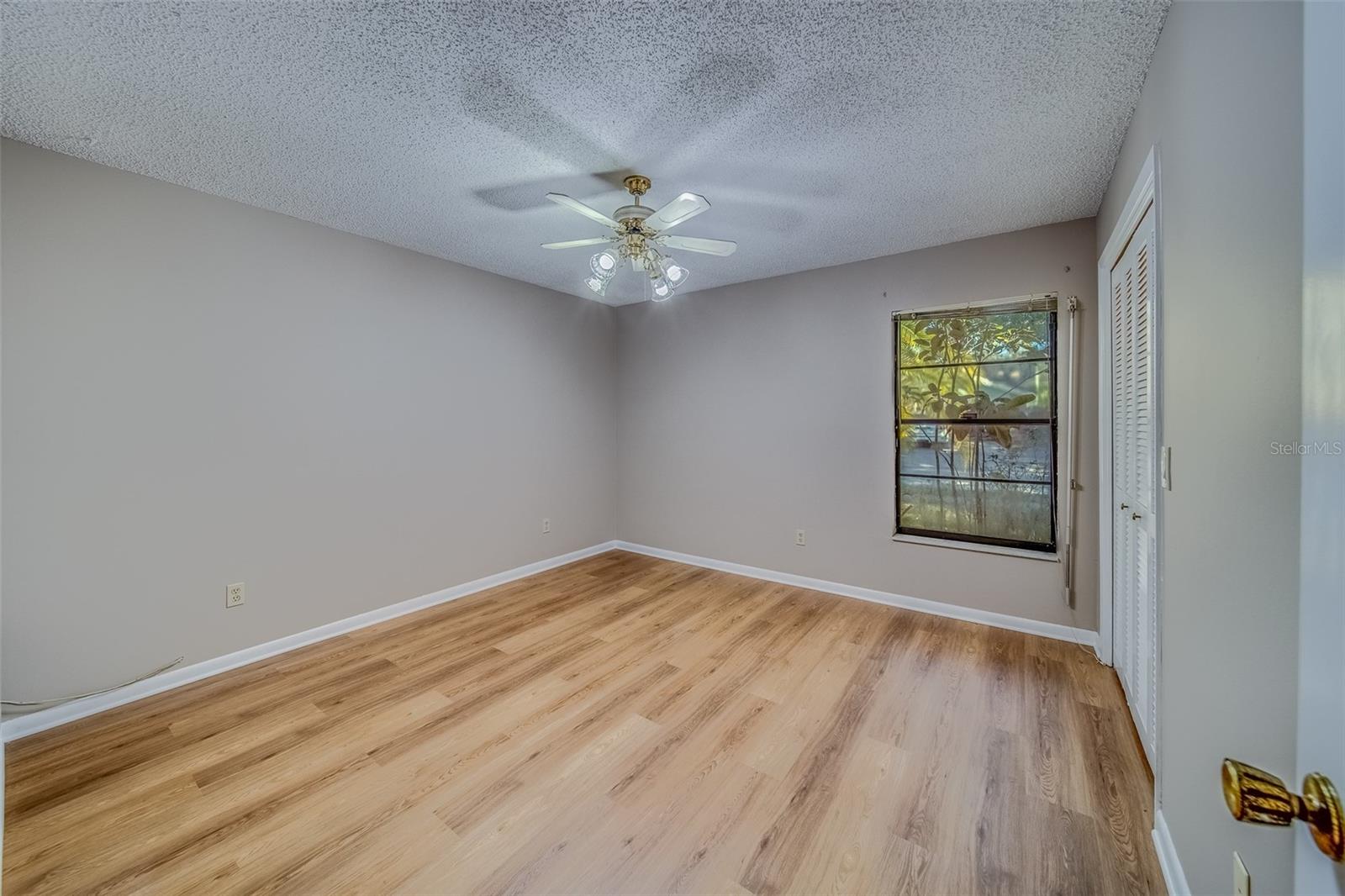 Image 38 of 68 For 1112 Woodcrest Avenue