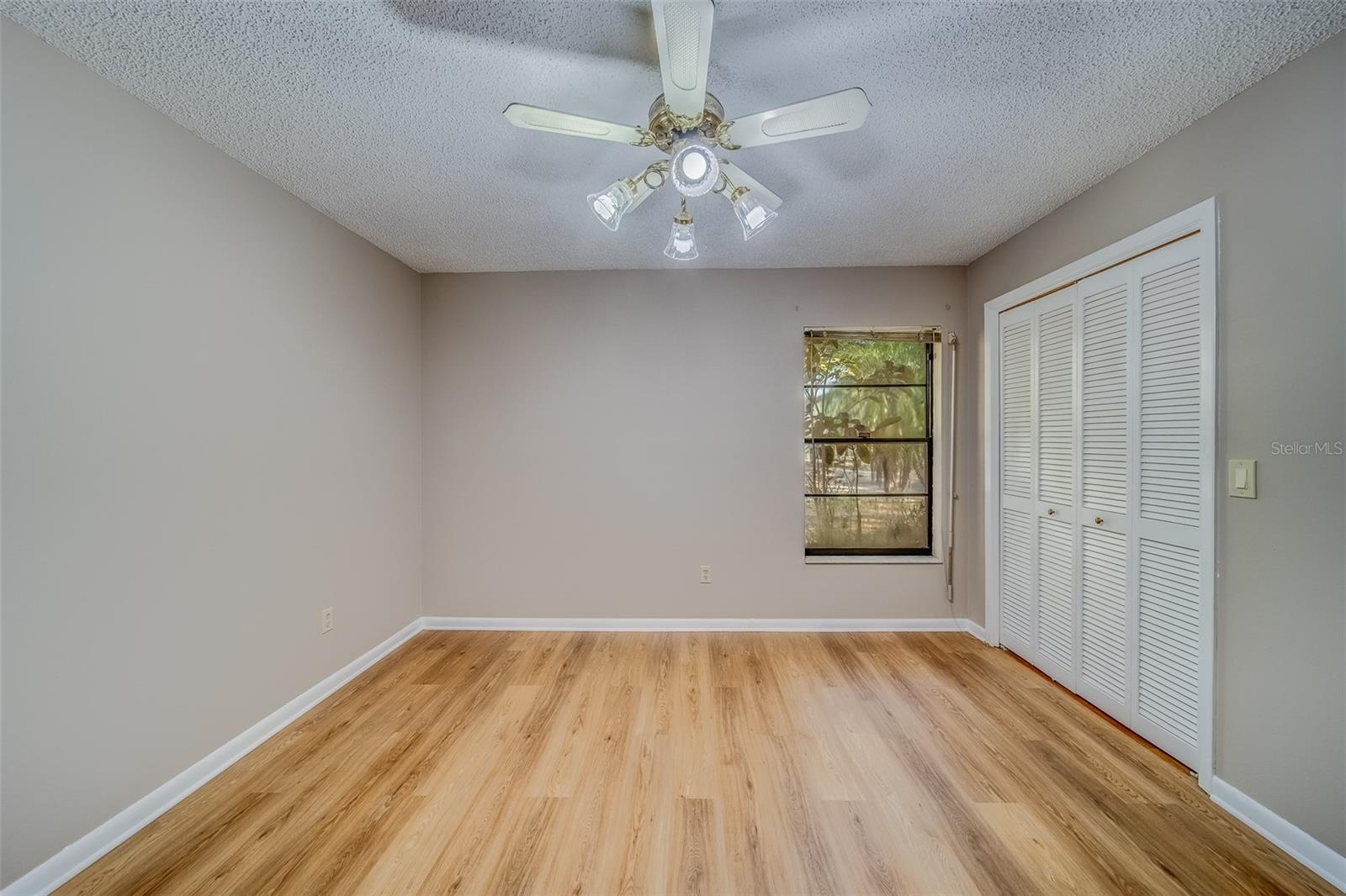 Image 39 of 68 For 1112 Woodcrest Avenue