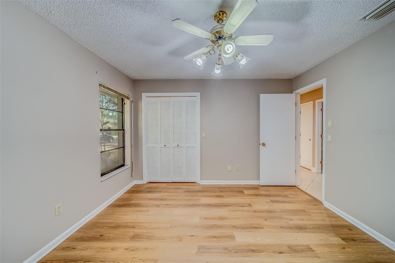 Image 40 of 68 For 1112 Woodcrest Avenue