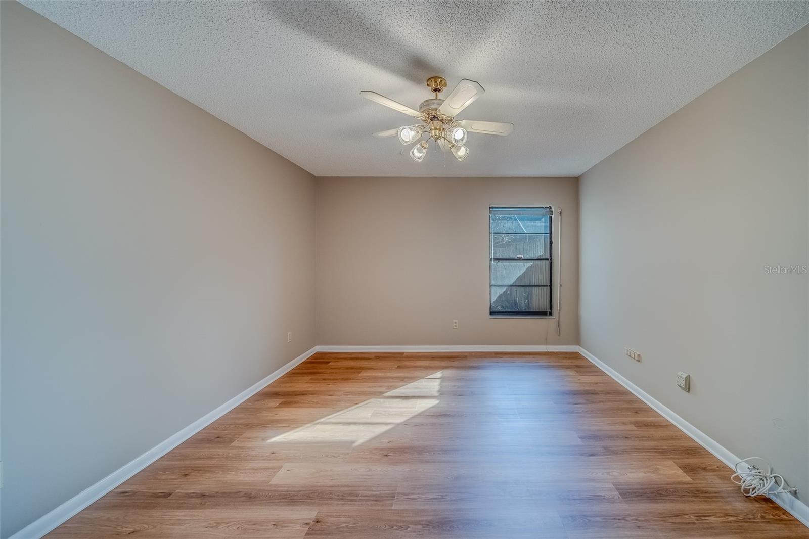 Image 43 of 68 For 1112 Woodcrest Avenue