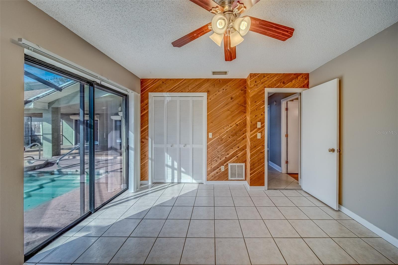 Image 47 of 68 For 1112 Woodcrest Avenue