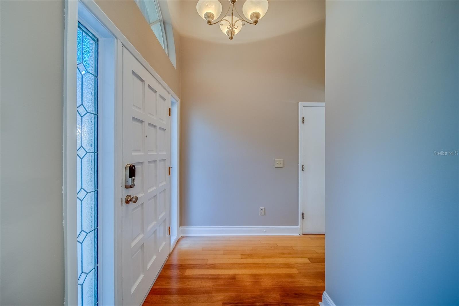 Image 6 of 68 For 1112 Woodcrest Avenue