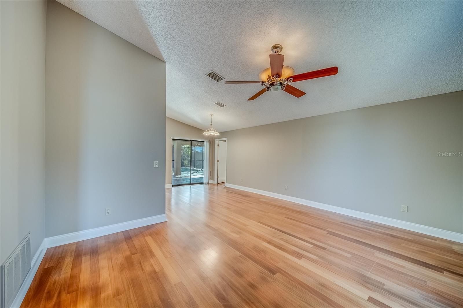 Image 7 of 68 For 1112 Woodcrest Avenue