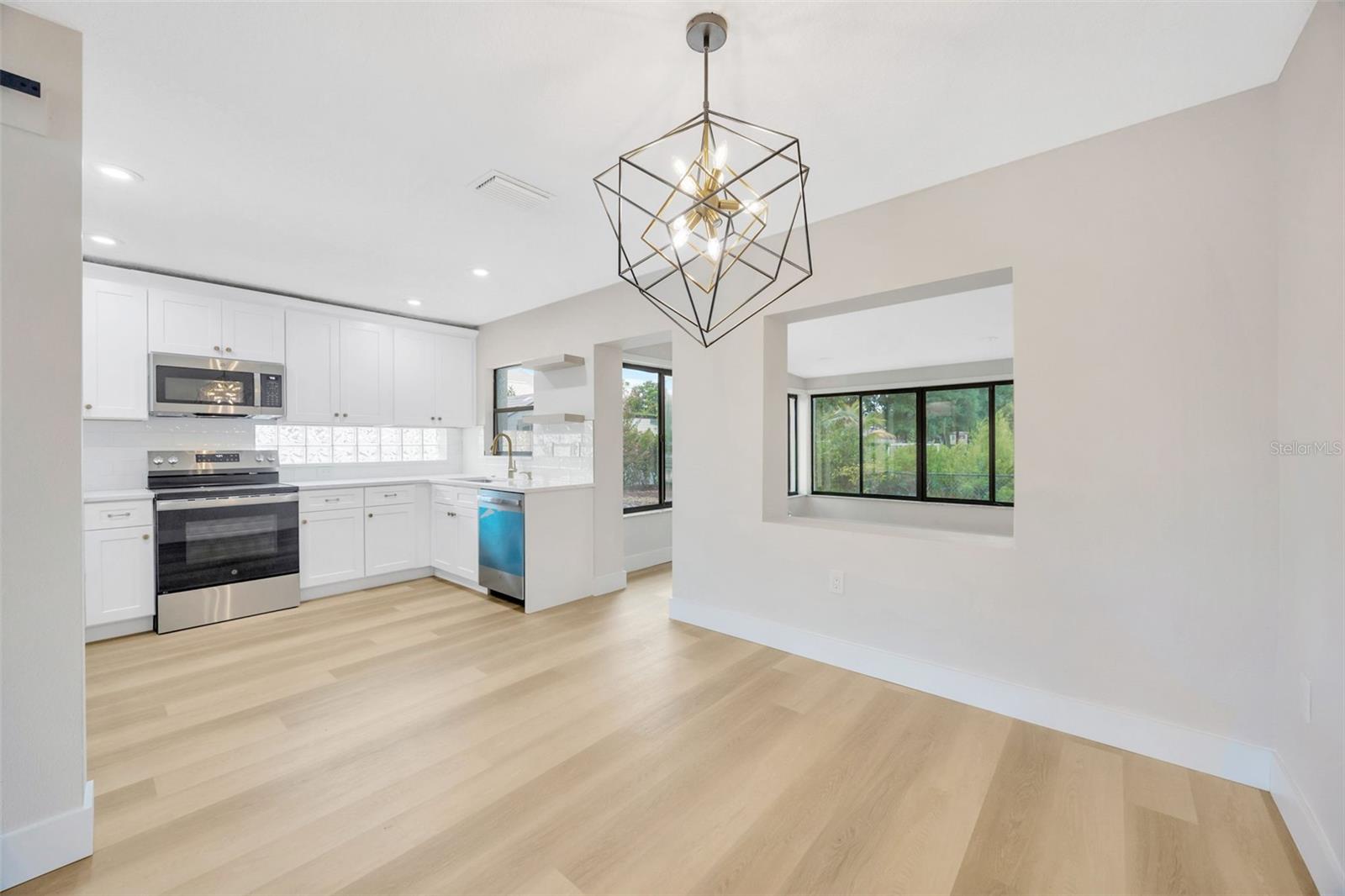 Image 13 of 51 For 2506 Mabry Street