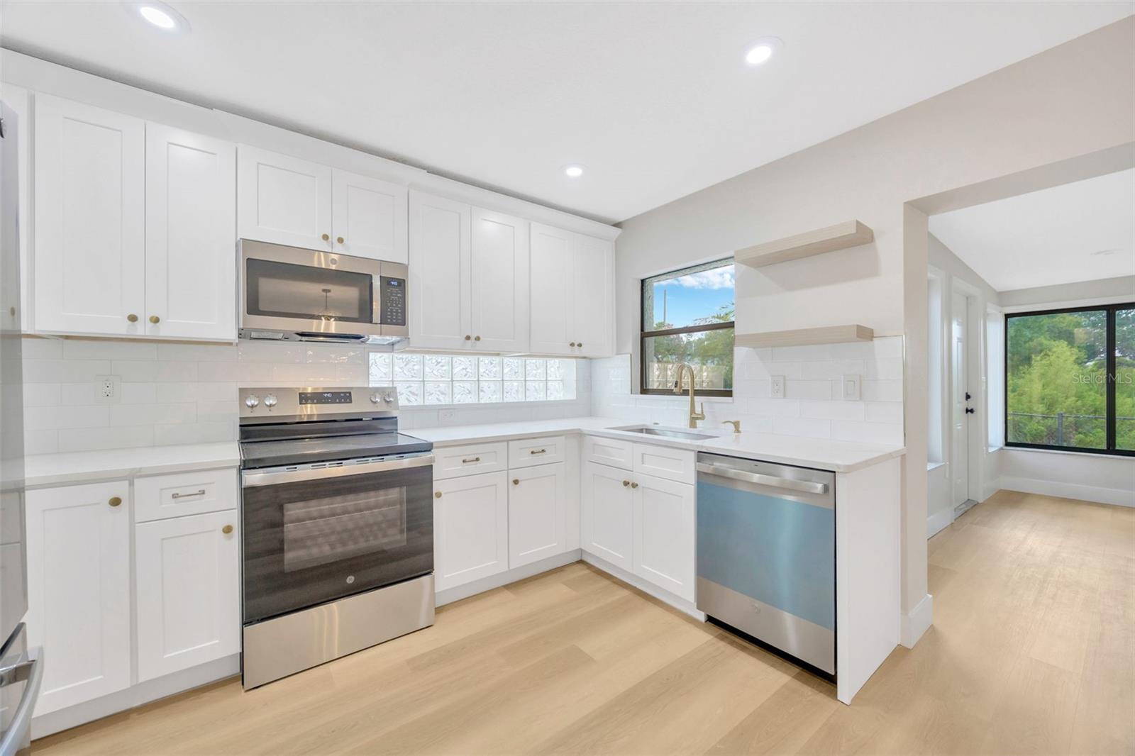 Image 17 of 51 For 2506 Mabry Street