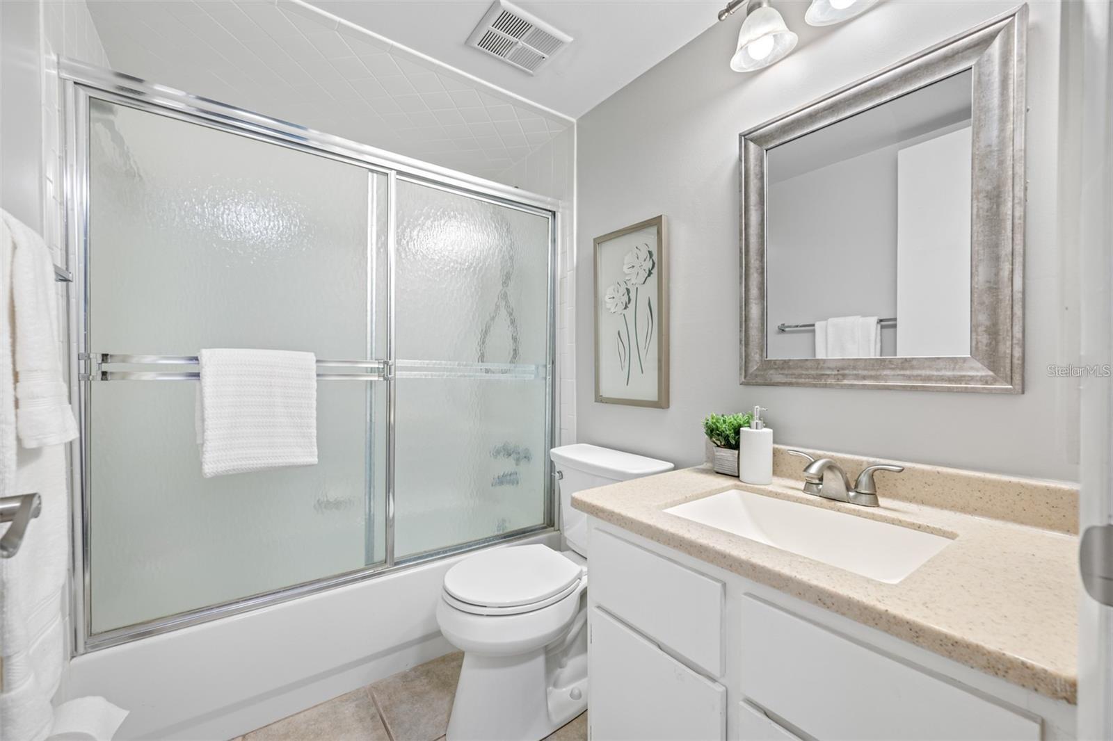 Image 22 of 24 For 1100 Bay Drive 82