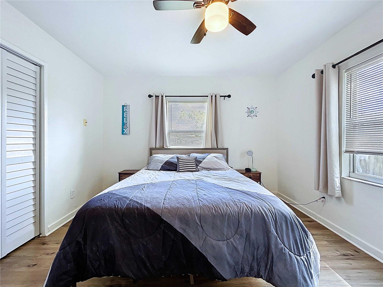 Listing photo id 17 for 1271 Nicholson Street