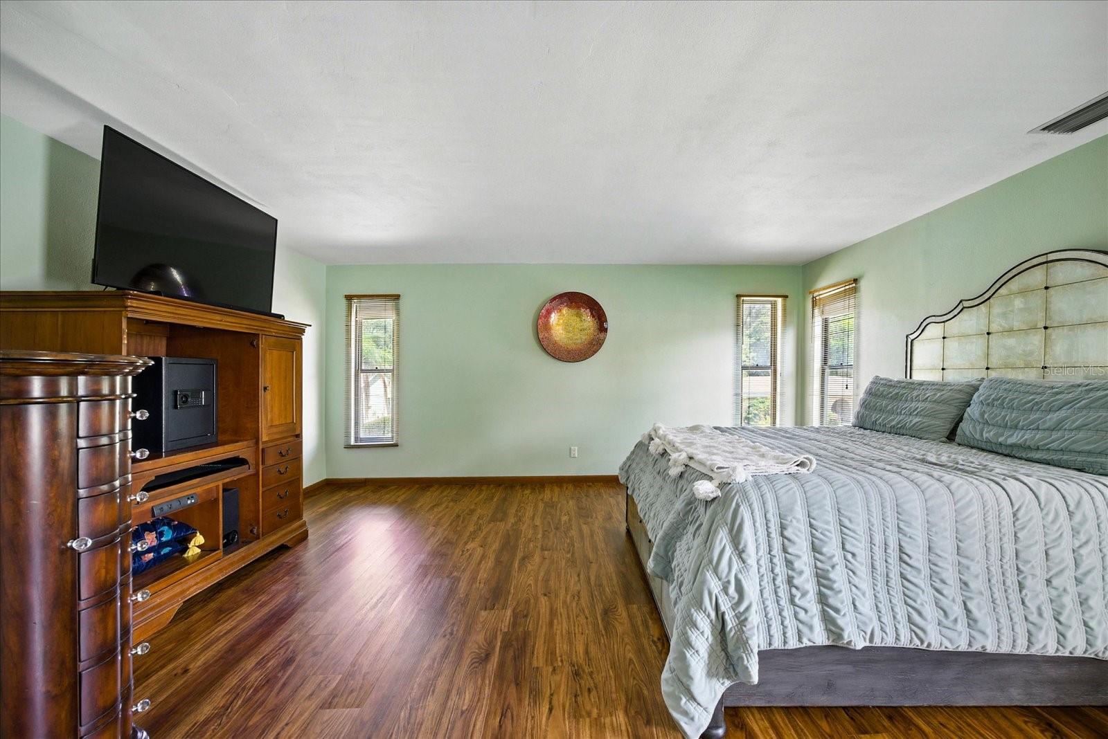 Image 21 of 28 For 3151 Las Olas Drive