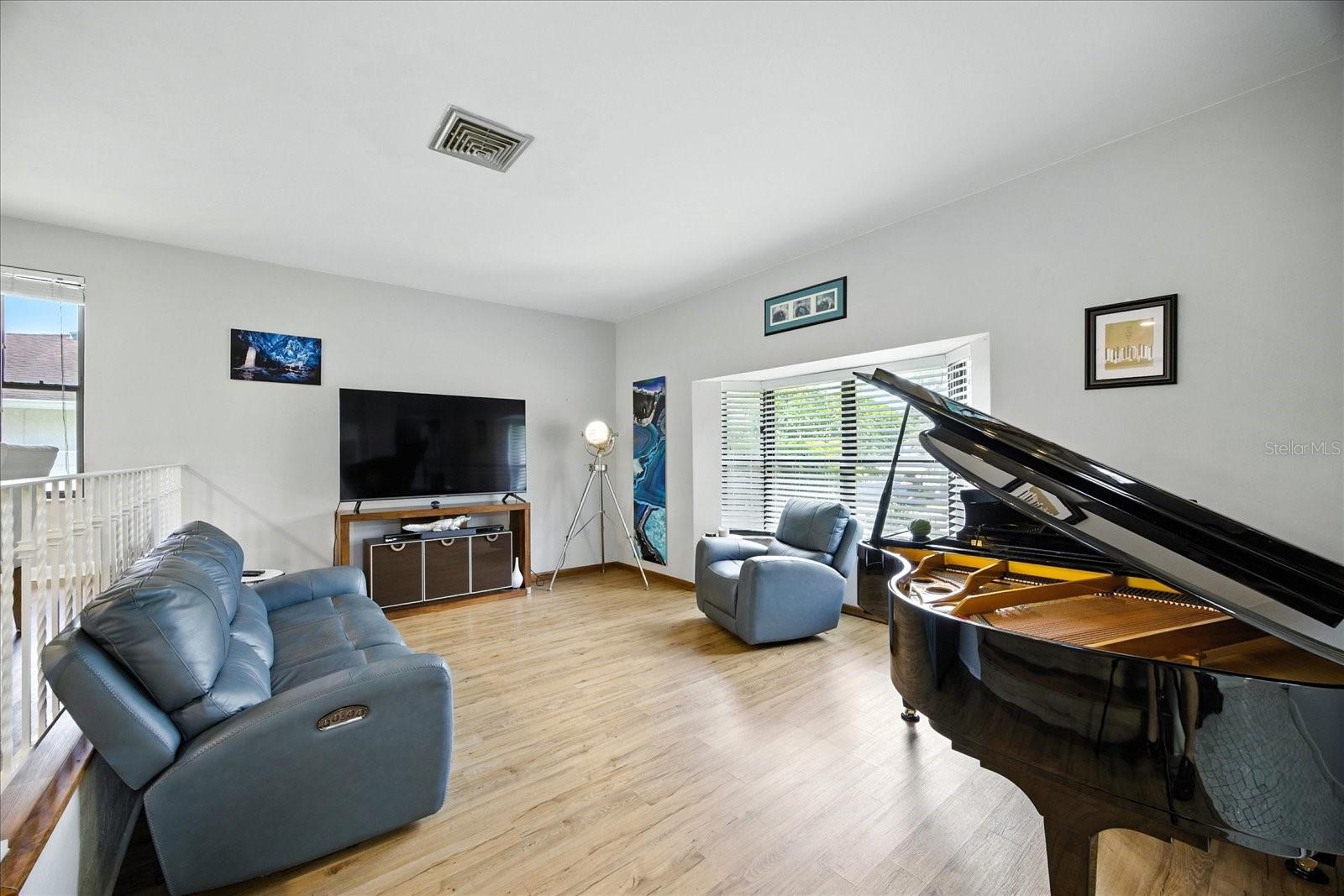 Image 6 of 28 For 3151 Las Olas Drive