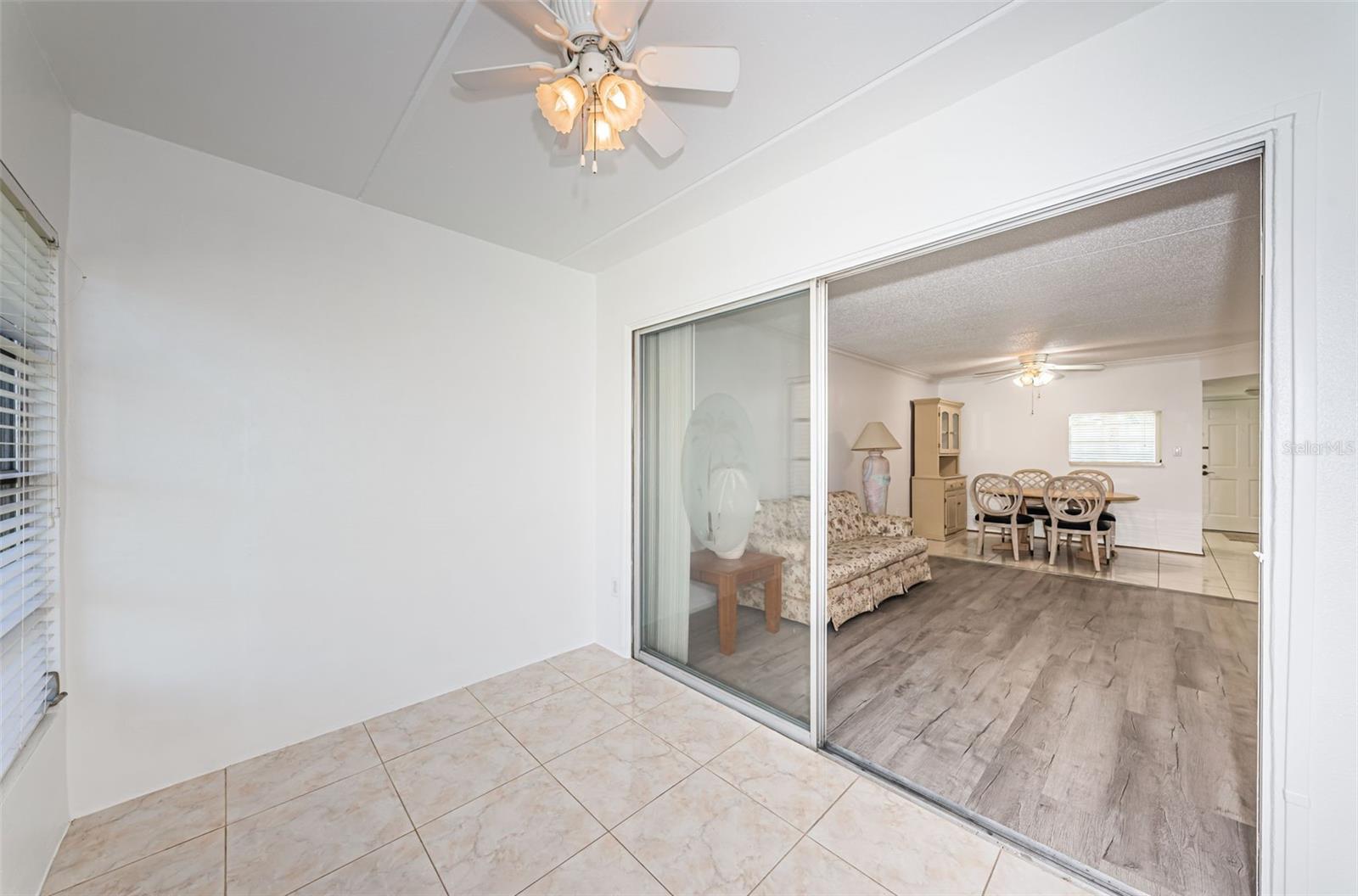 Image 13 of 19 For 11720 Park Boulevard 107