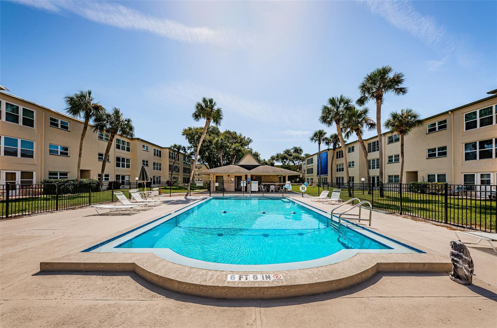 Image 14 of 19 For 11720 Park Boulevard 107
