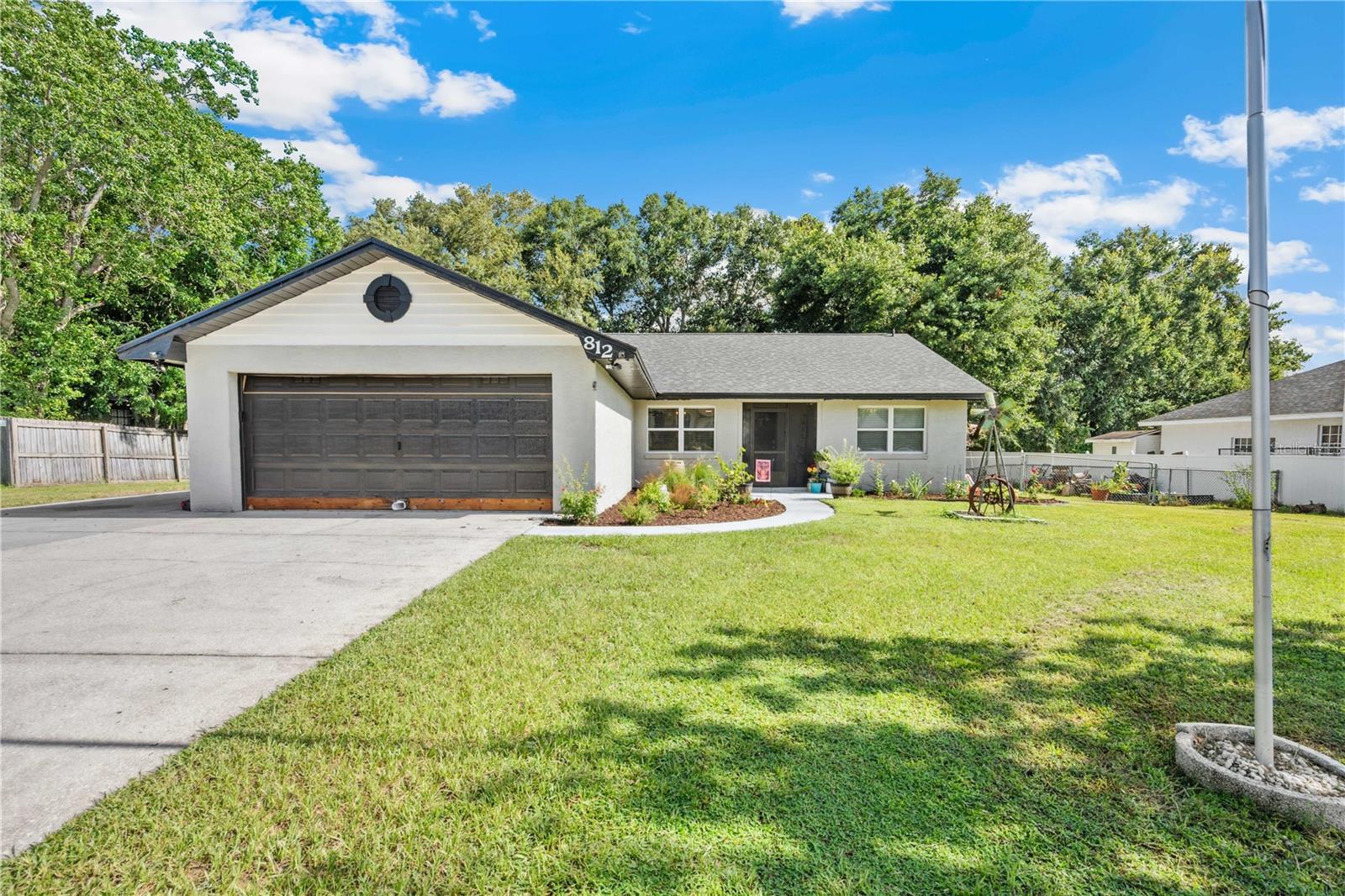Details for 812 Cedar Knoll Drive N, LAKELAND, FL 33809