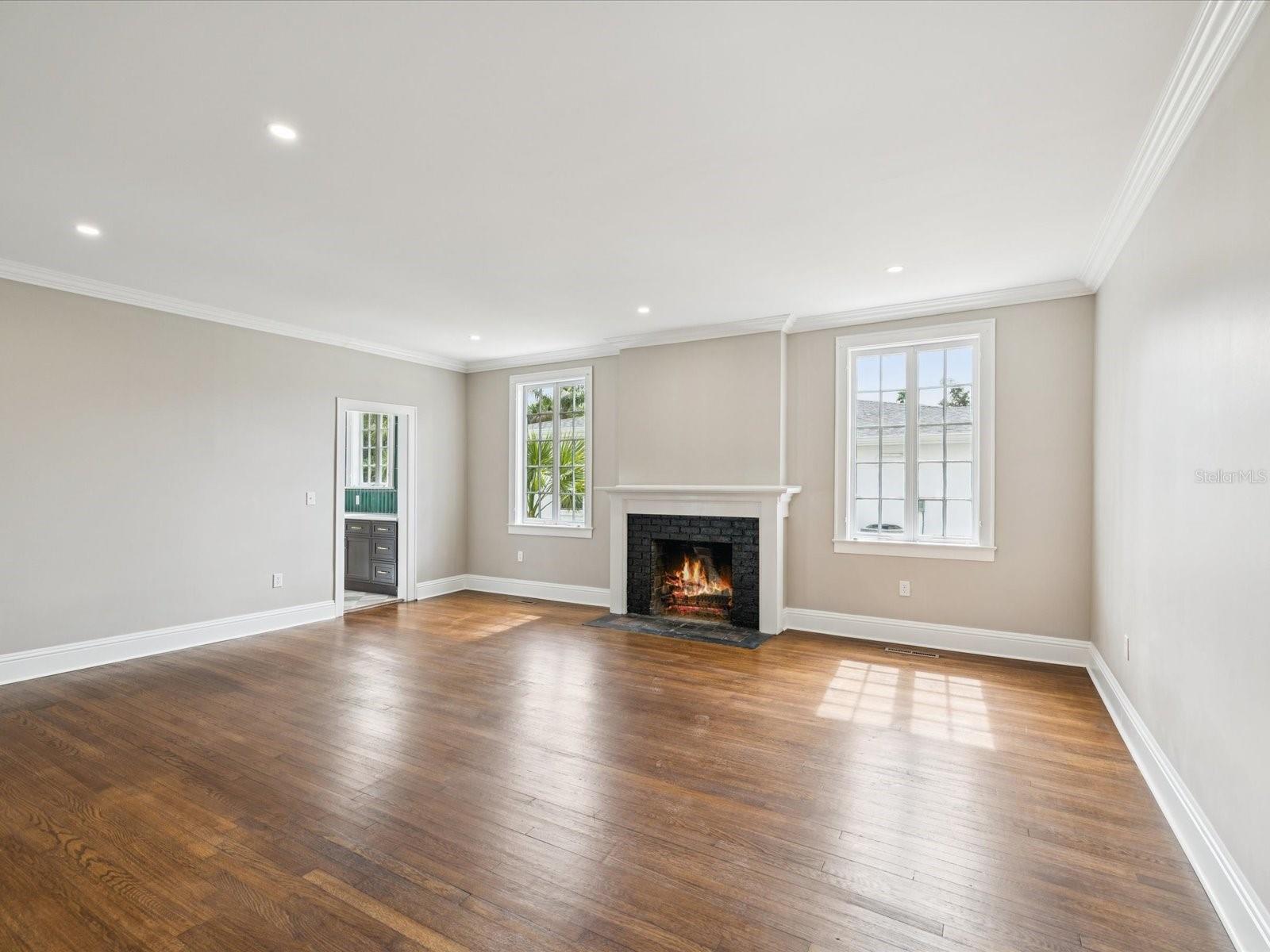 Image 15 of 62 For 456 Gardenia Street