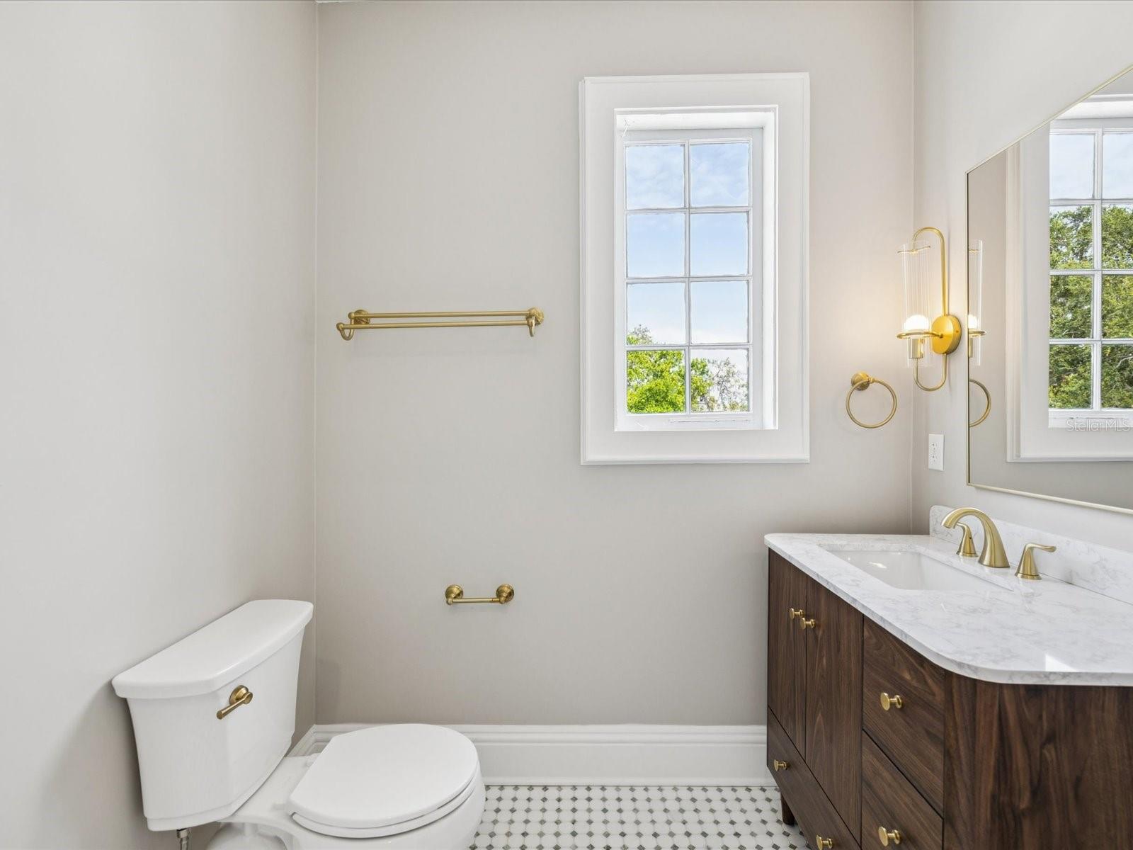 Image 34 of 62 For 456 Gardenia Street