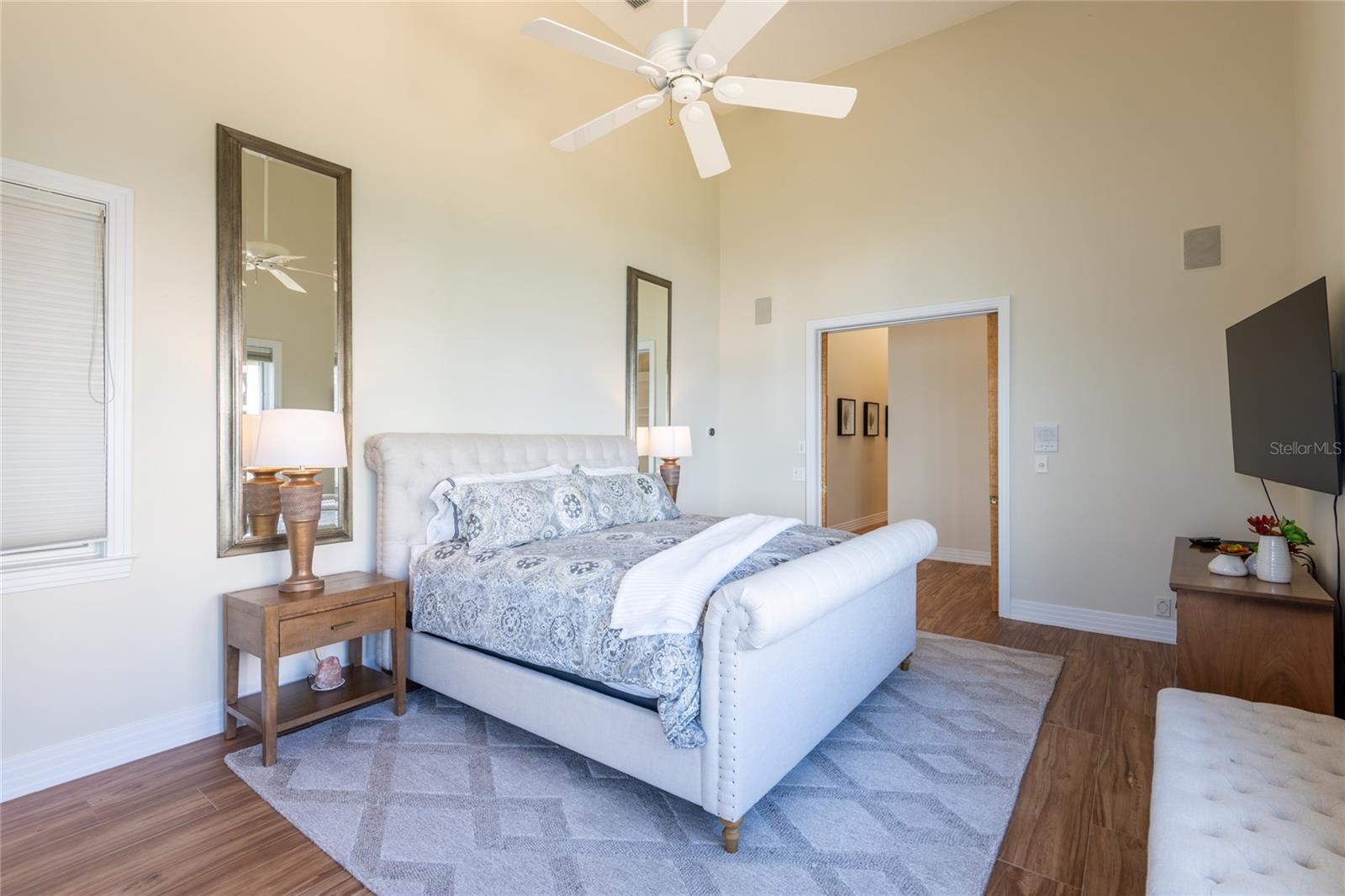 Image 31 of 100 For 4703 Dolphin Cay Lane S
