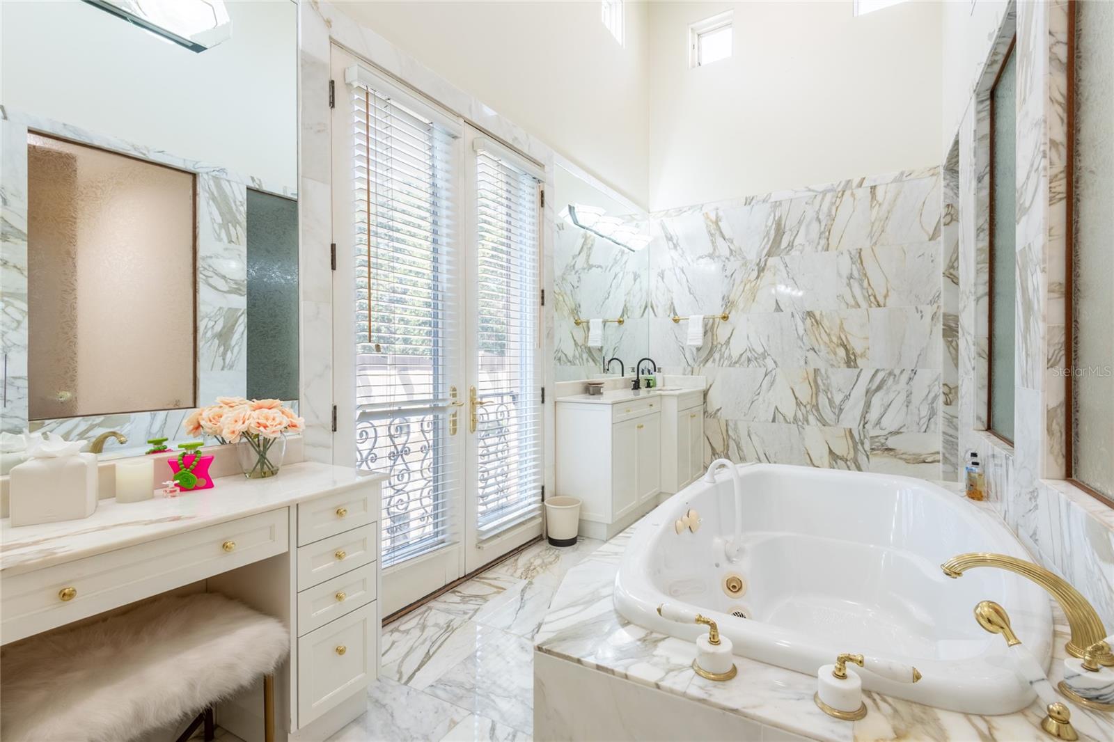 Image 38 of 100 For 4703 Dolphin Cay Lane S