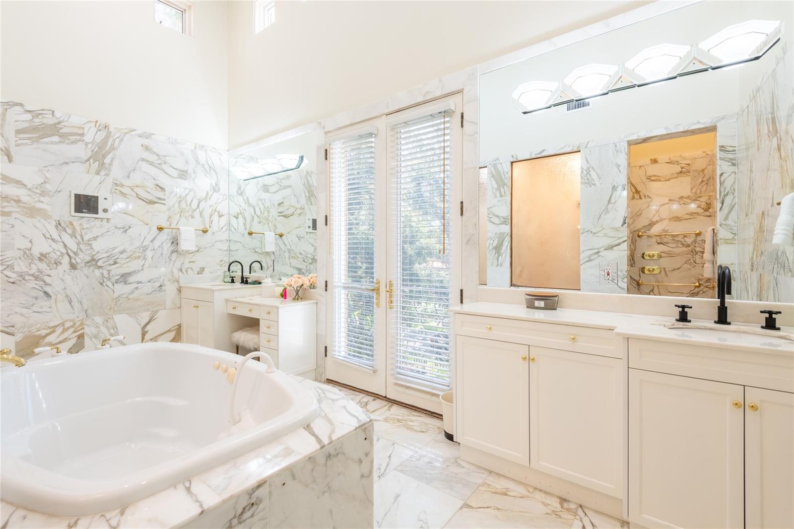 Image 39 of 100 For 4703 Dolphin Cay Lane S