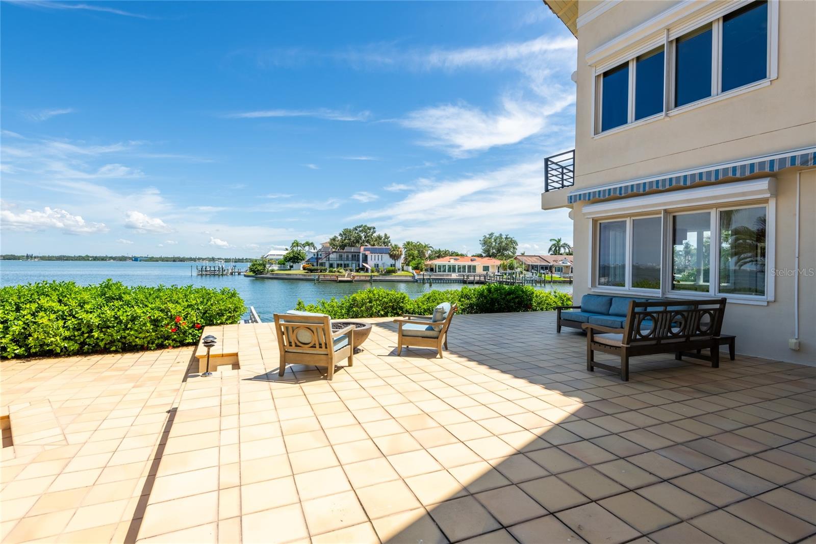 Image 63 of 100 For 4703 Dolphin Cay Lane S
