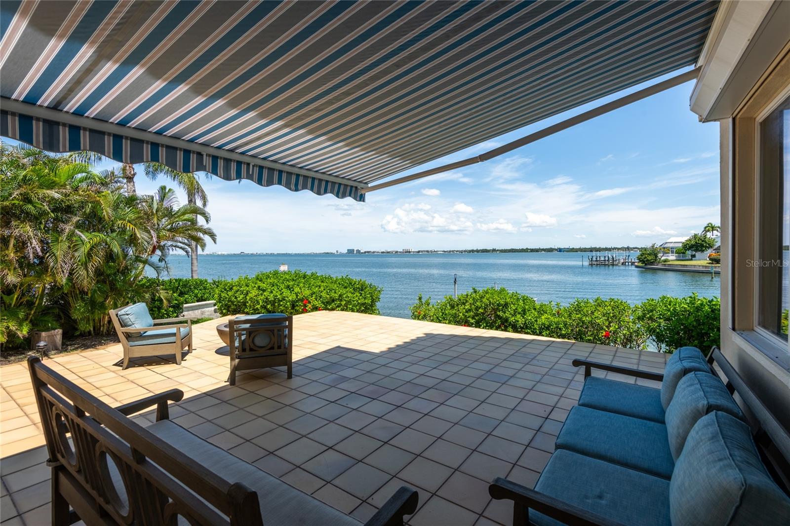 Image 78 of 100 For 4703 Dolphin Cay Lane S