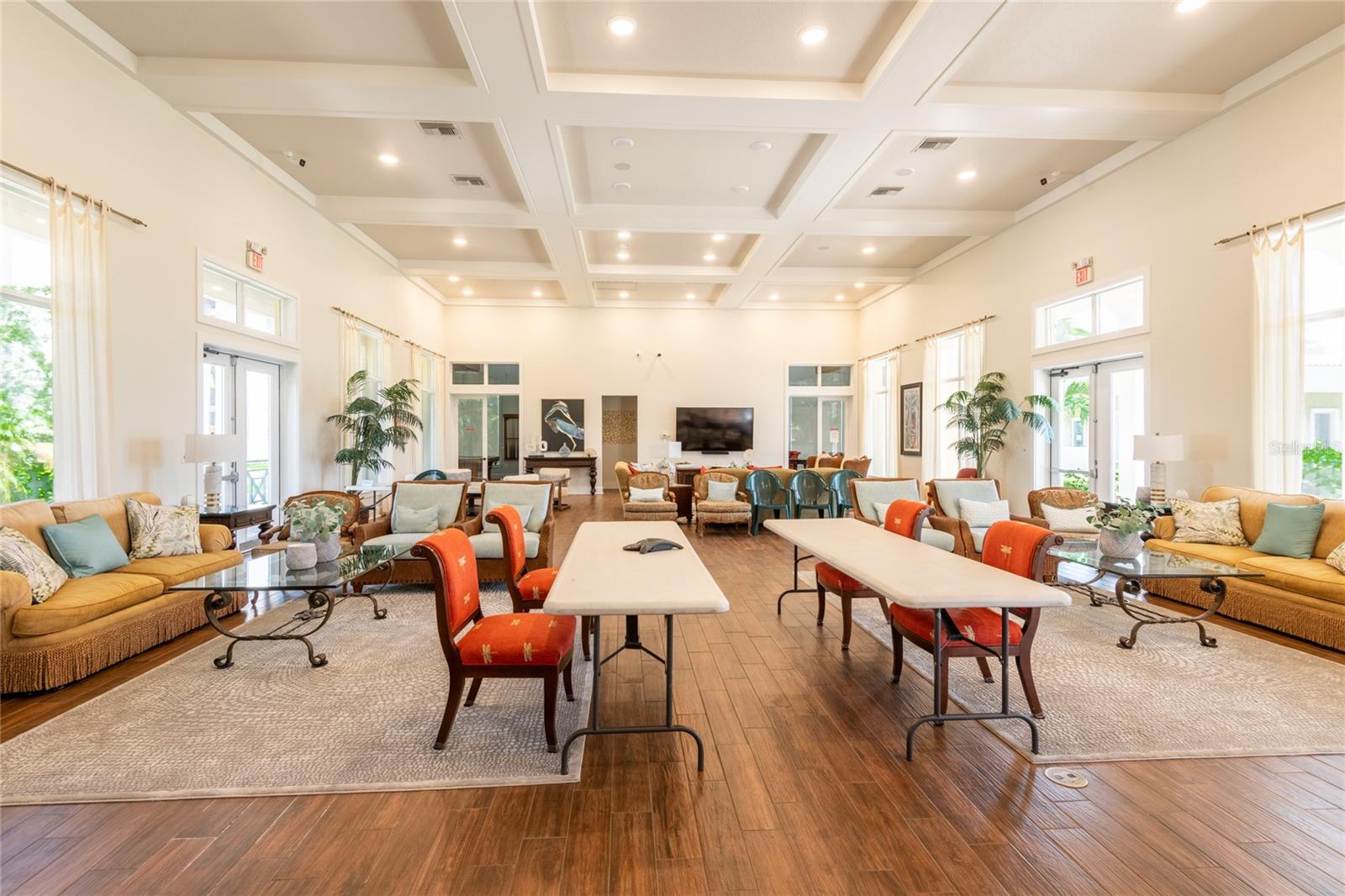 Image 81 of 100 For 4703 Dolphin Cay Lane S