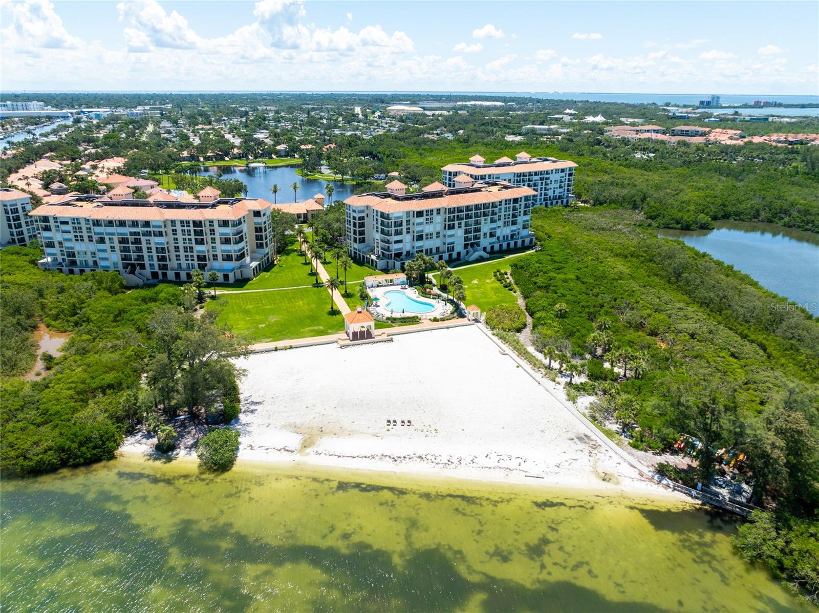 Image 88 of 100 For 4703 Dolphin Cay Lane S