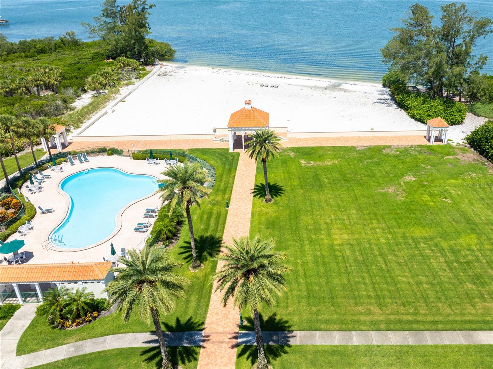 Image 91 of 100 For 4703 Dolphin Cay Lane S